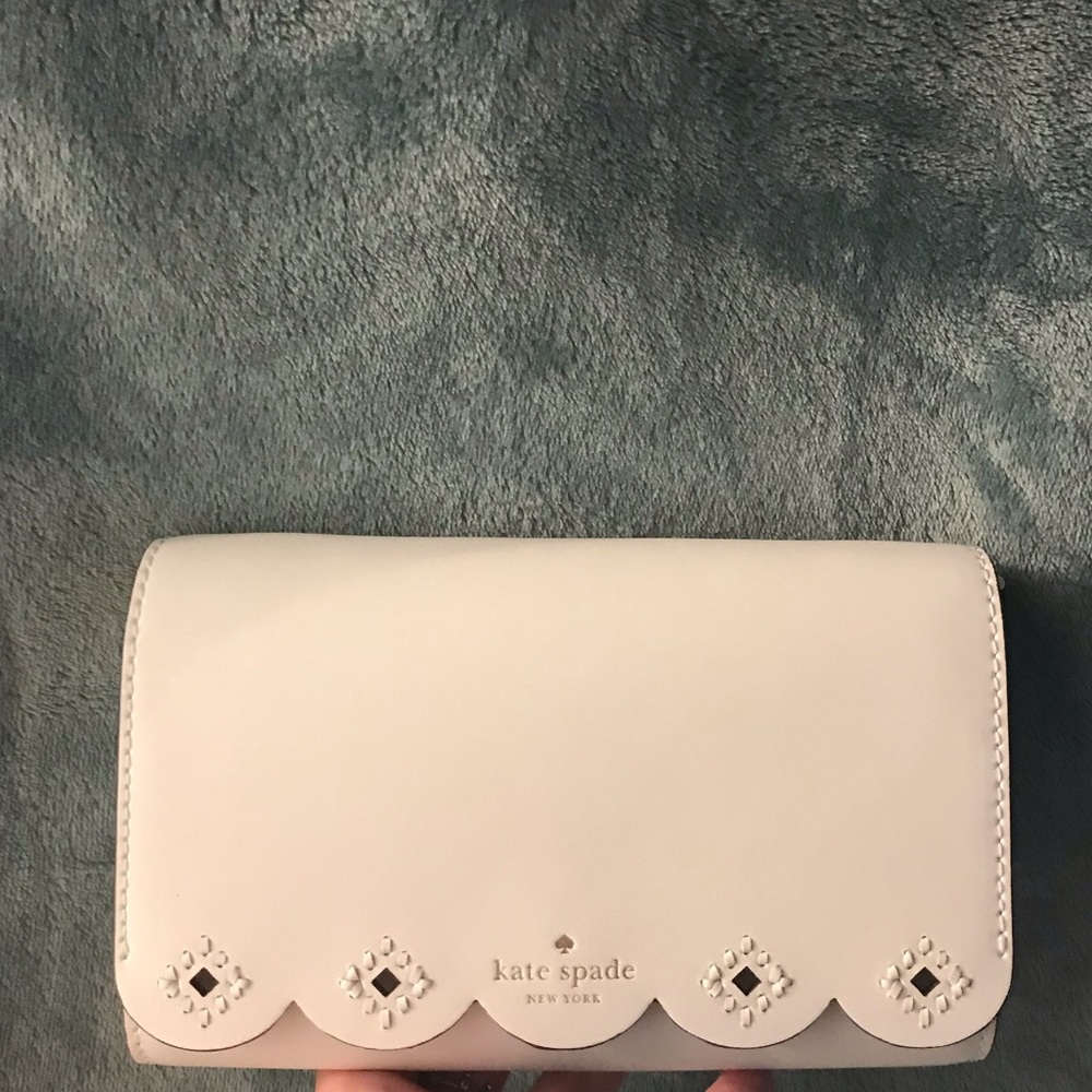 ♠️ Kate Spade white summer clutch and purse